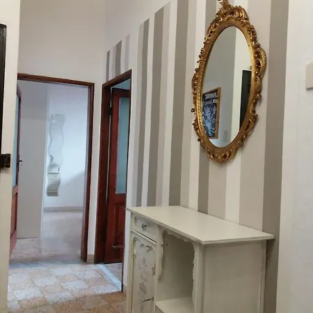 Centro Storico, I Pellegrini Apartment *